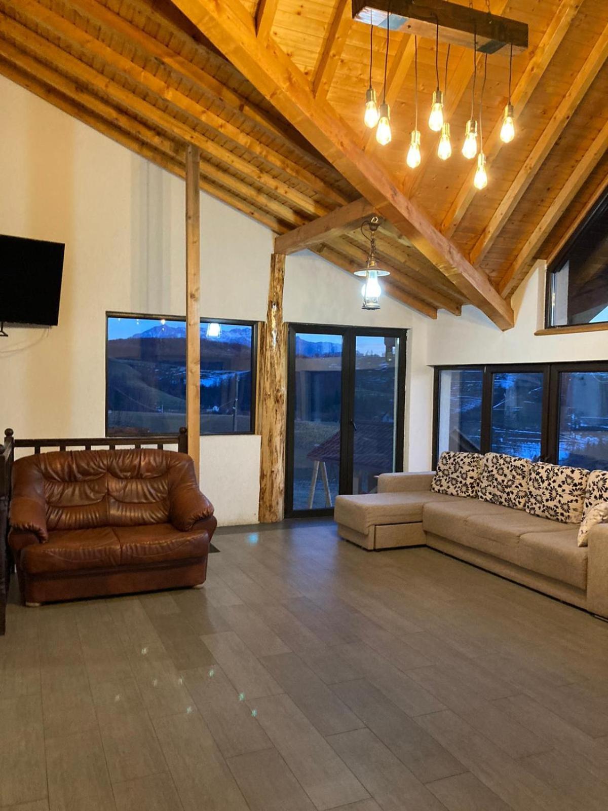 فيلا Casa Din Livada, Poiana Marului, Brasov المظهر الخارجي الصورة